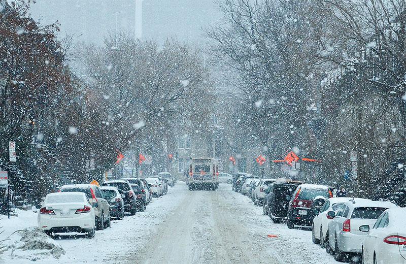 雪道・アイスバーンでの運転の仕方